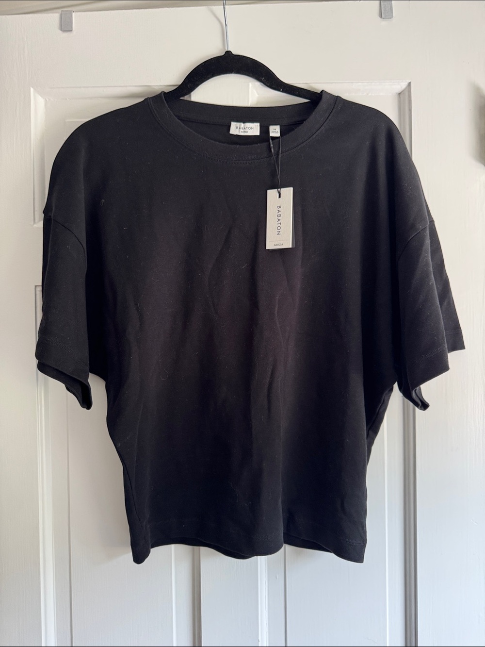 Aritzia Babaton Black Relaxed Boxy Short-Sleeve Tee
